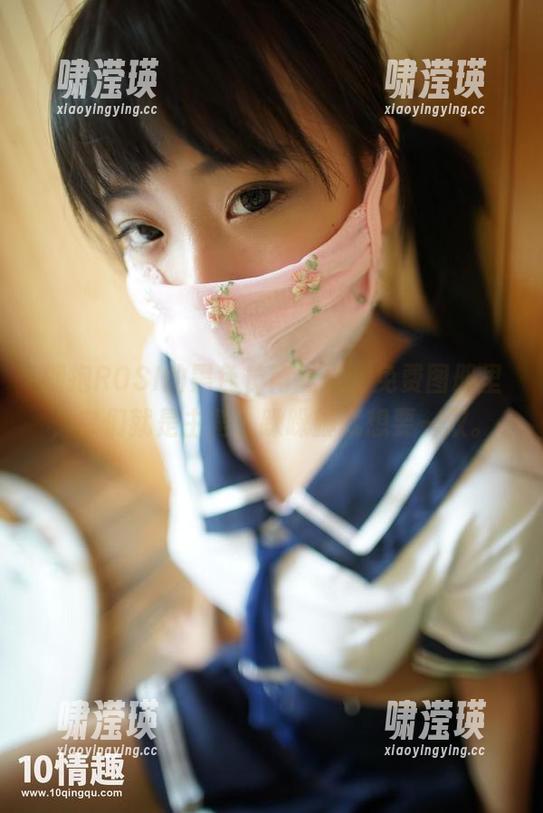 拥抱ROSI的黑色长筒丝袜，免费图册里，它们就是主角，跺跺脚就想要一双。