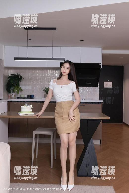 Xiuren秀人网 - 七米baby女王：高清写真集，学习如何随手一姿就能出镜！