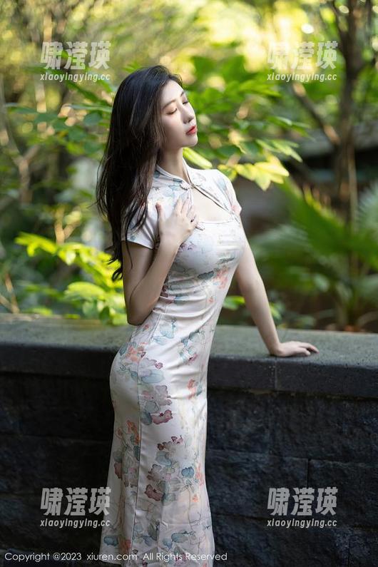 Xiuren秀人网 - 这张陆萱萱的红唇写真，你觉得她召唤了多少小怪兽？