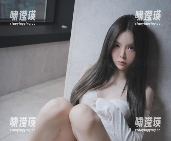 这Yuka(유카)的双马尾，配上写真，这画面有种魔力，让我不由得想多看几眼。
