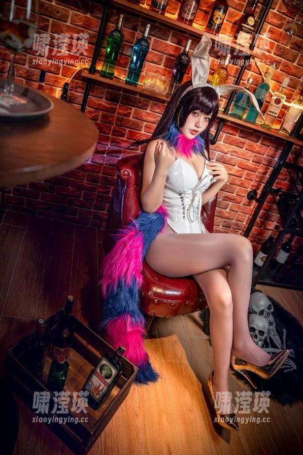 一笑芳香沁的奶牛养殖手册，与其说是写真，不如说是萌牛秀场！