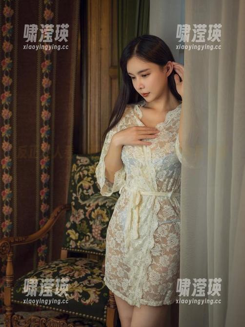 反正没人看，亚马逊鲶鱼独居太太写真集精选你的居家穿搭！