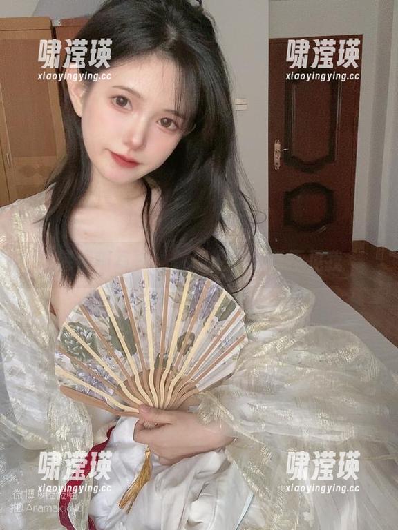 倦倦喵写真：魅魔说，你看不见我
