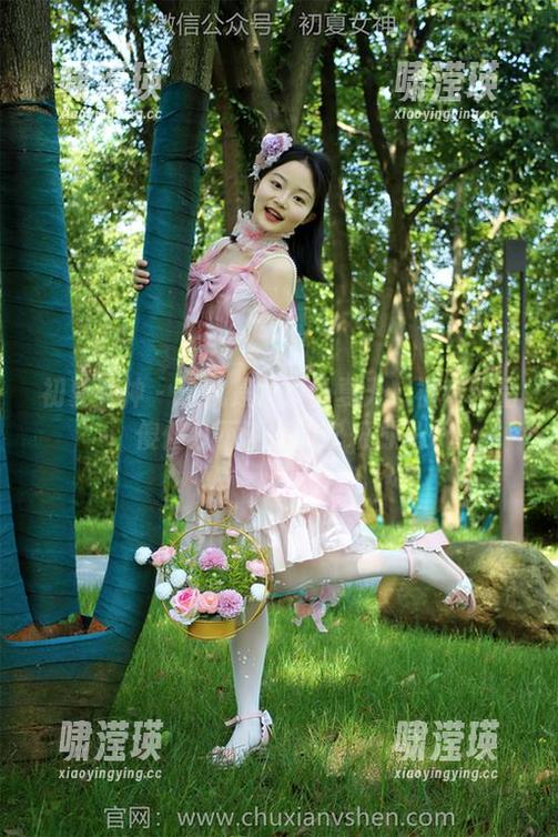 初夏女神 - 这就是双双的夏天！福利作品傻傻分不清楚的欢乐时光