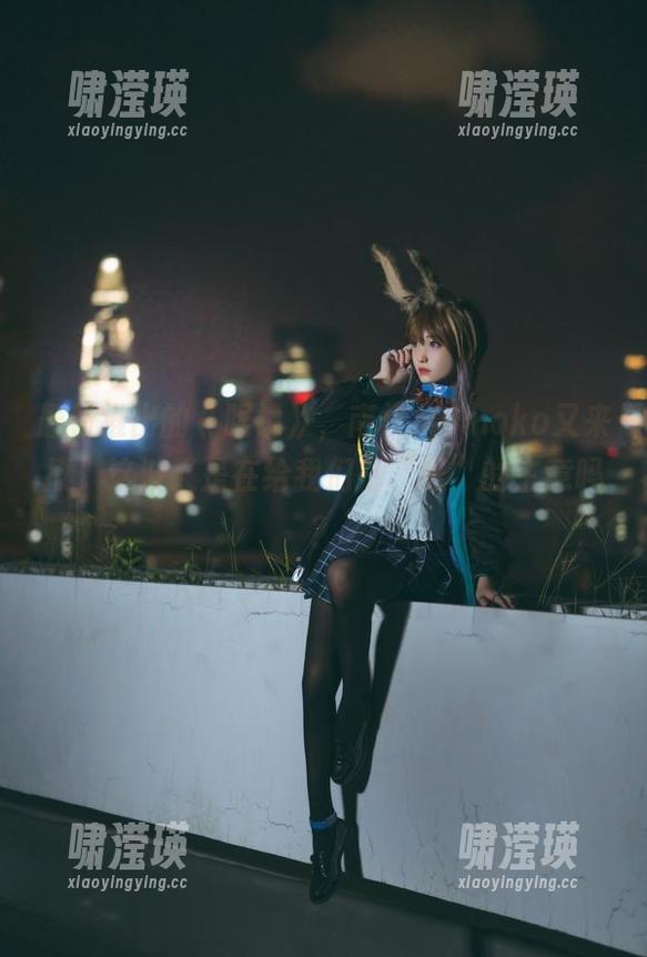 最新推出的《眼镜》，南桃Momoko又来撩，这波又是在给我们打“眼”的主意吗？