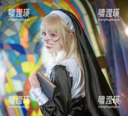 叉子宝宝的写真：双马尾，透明如水的姑娘