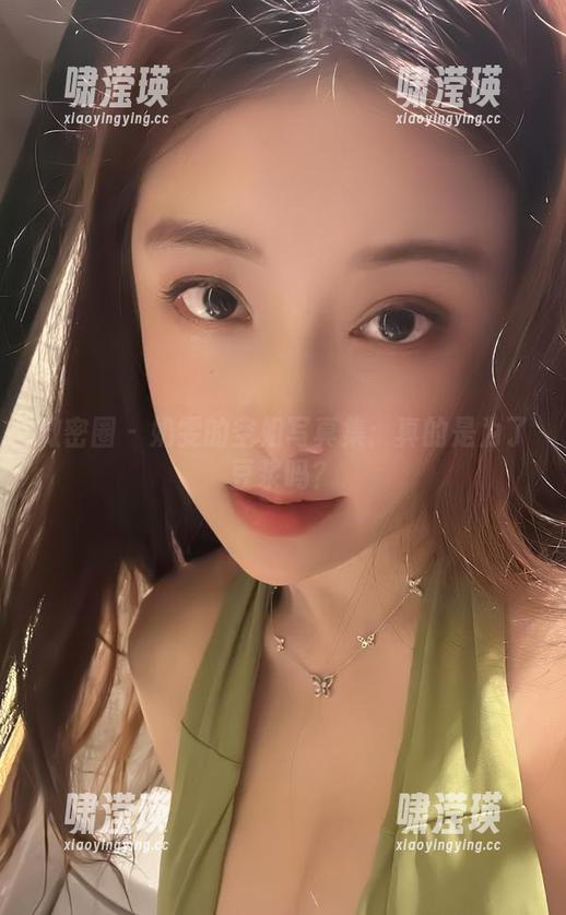 微密圈 - 奶雯的空姐写真集：真的是为了豆浆吗？