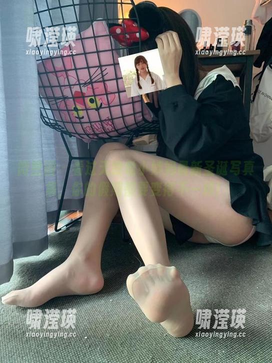 微密圈 - 看过无敌哒小姨妈最新圣诞写真集，你的假期都要变得不一样！
