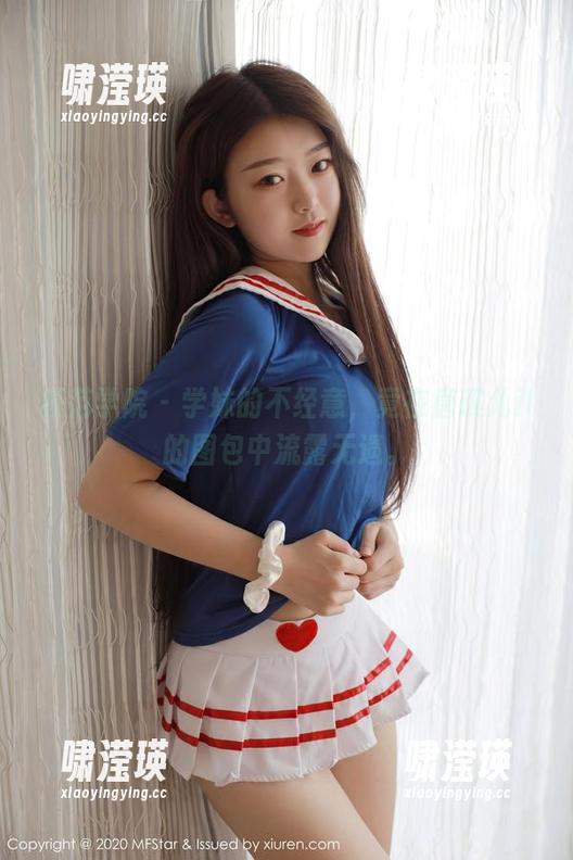 模范学院 - 学妹的不经意，竟在唐琪儿il的图包中流露无遗。