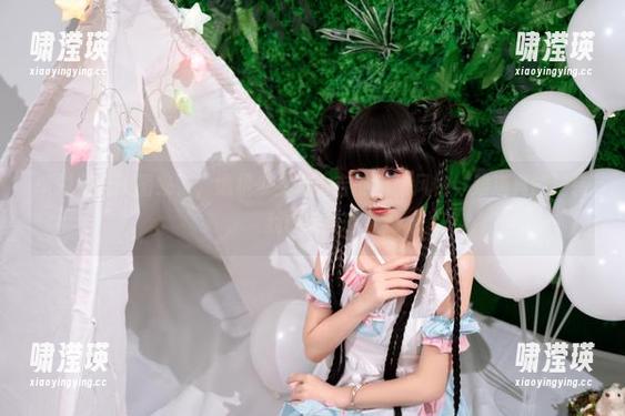 听说免费美图来了，爆机少女喵小吉的猫娘风格，难道真能逆转我的审美？