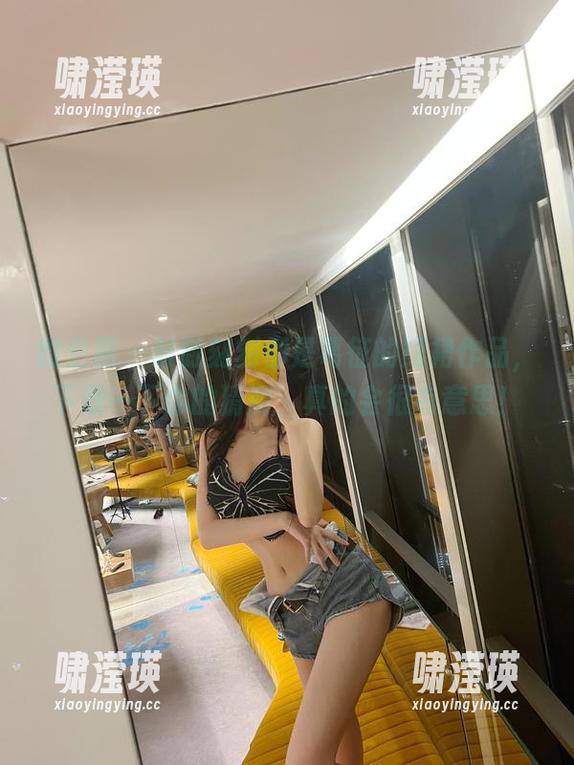 微密圈 - 时时刻刻都是葛征的短裙作品，下载一下你的猜测，真的会很有意思！