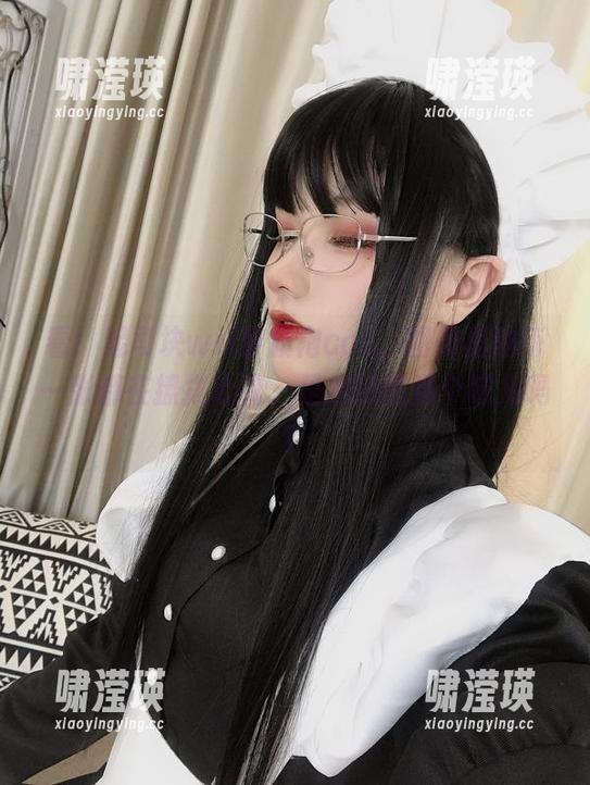 看！起司块wii穿旗袍cos，图册里的每一张都在撩拨心弦，是我想的那个味儿吗？