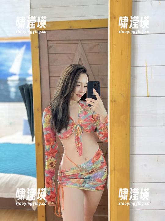 微密圈 - 铁锤姐姐的私拍：足球本可好好看，但不如她图集更撩人