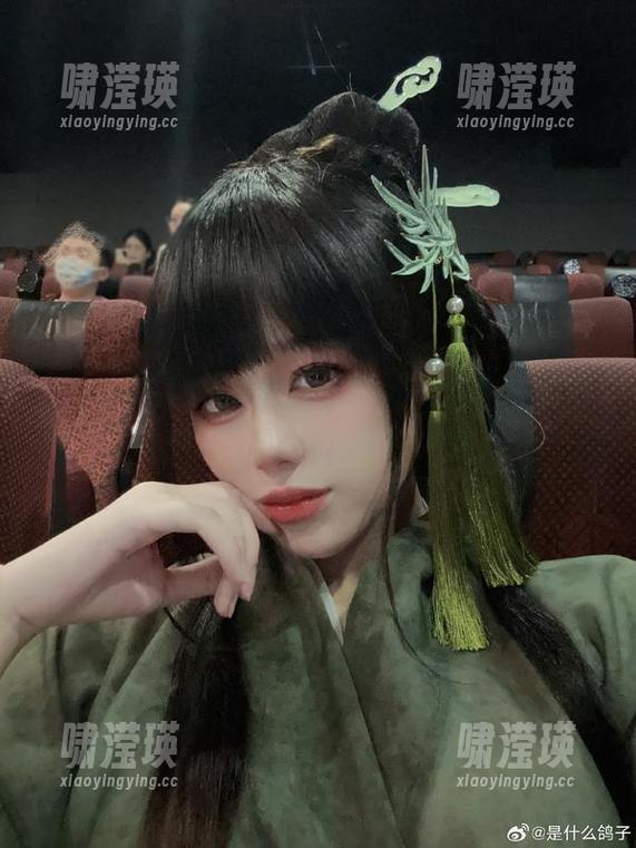 阿九从不咕咕的花嫁，精选写真集里的每一次回眸，都闪着小灯