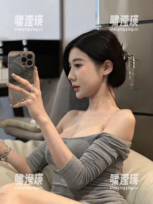 微密圈 - 黎允熙最新作品：这皮衣竟然带着点叛逆？